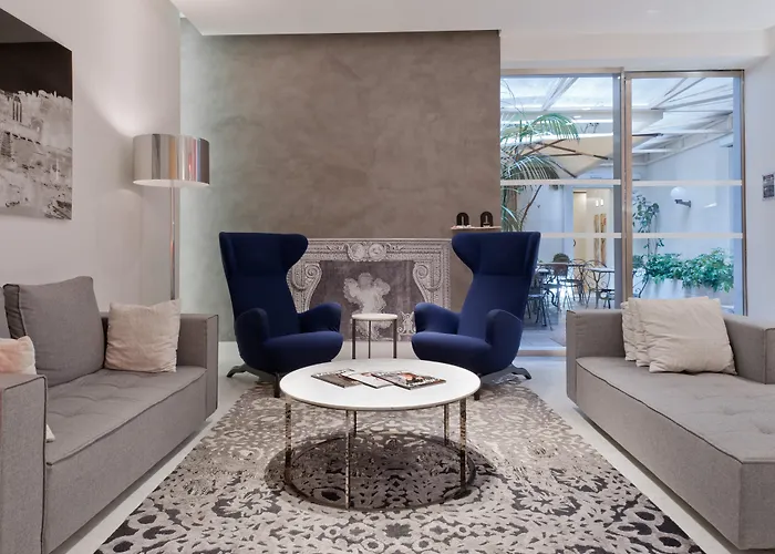 Hotel White 4*