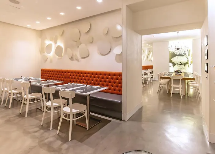 White 4* Roma