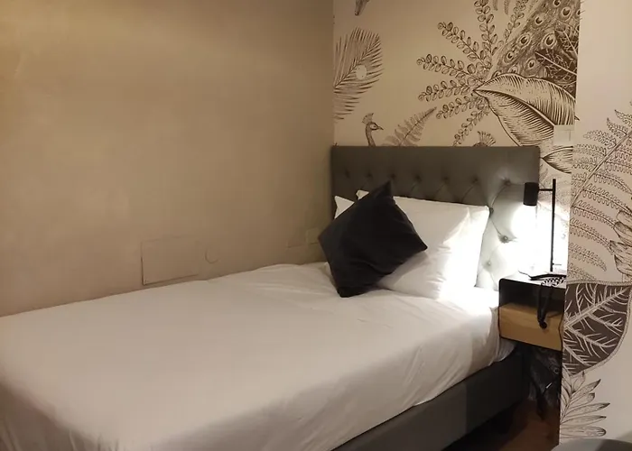 White Otel Roma