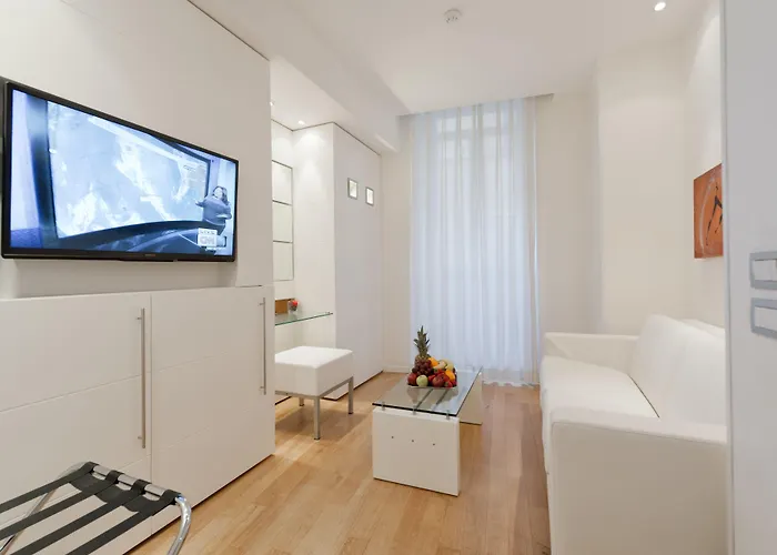 White 4* Řím