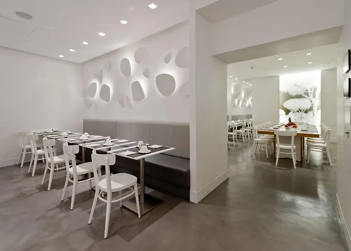 Otel White