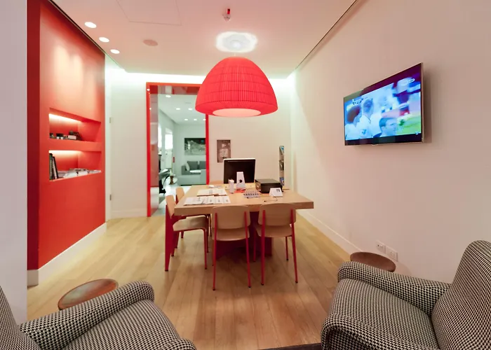 Otel White