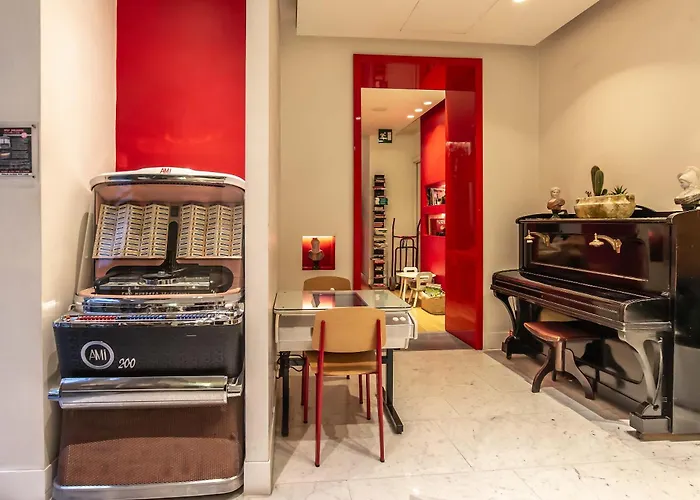 White Otel Roma