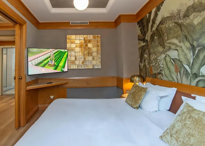 White Otel 4*